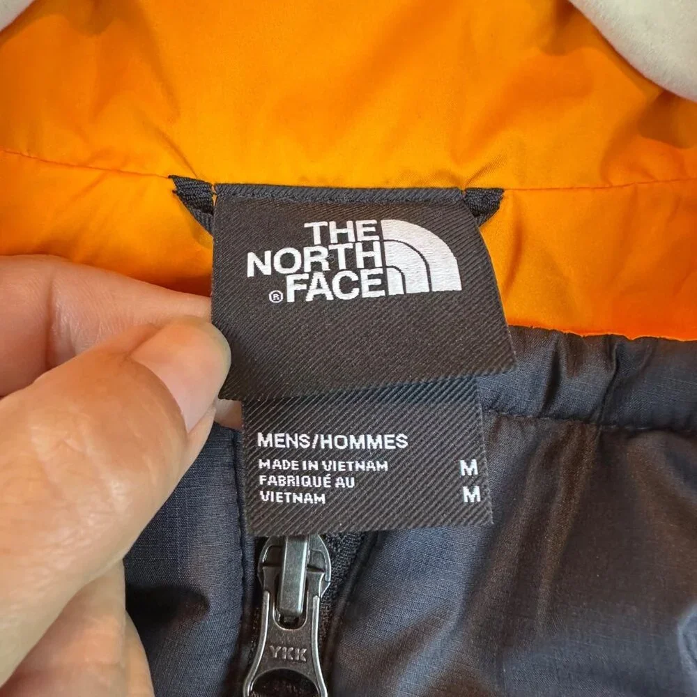 The North Face Orange Black Puffer Vest Mens M Zip Outdoor Gorpcore - Picture 2 of 12